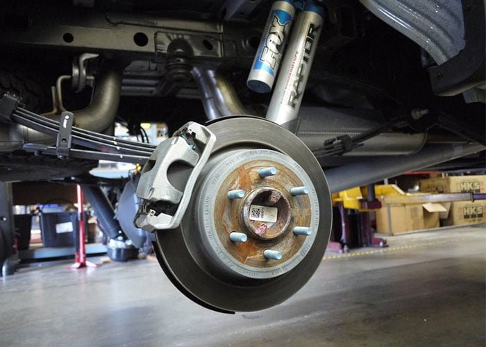 راهنمای بررسی و رفع ایرادات ترمز و لنت